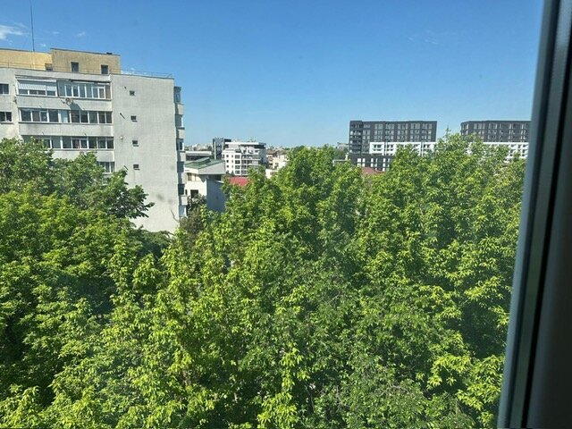 Parcul Circului la cateva minute de bdul. Barbu Vacarescu